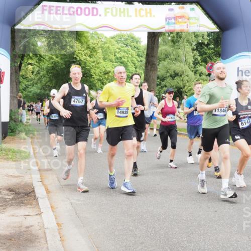 29.06.2025 - hella hamburg halbmarathon MichiJ http://msf.ph/oto/8375283 29.06.2025 10:45:18 Zwischen KM18-KM19 1319, 4319, 4379, 4708, 4767, 5084, 6138, 6147, 6531, 8744, 9553, 9555, 10518, 10587, 11846, 12879, 13407, 13654, 13761, 14928, 15083, 15217, 15229, 15434, 16189, 16206, 16608 meine-sportfotos.de