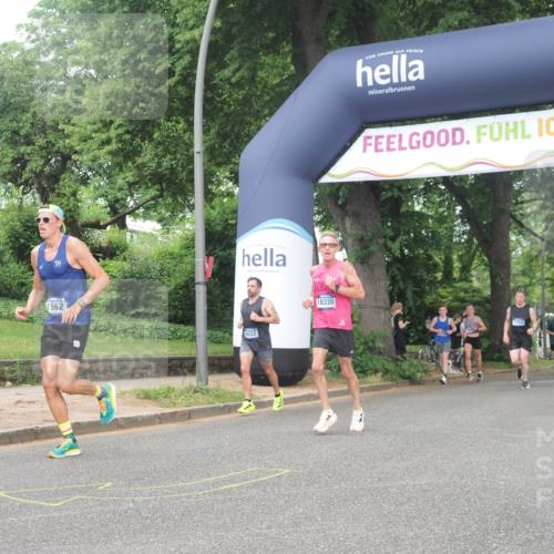 29.06.2025 - hella hamburg halbmarathon KatJ http://msf.ph/oto/8375293 29.06.2025 10:24:19 Zwischen KM18-KM19 1562, 5554, 6032 meine-sportfotos.de