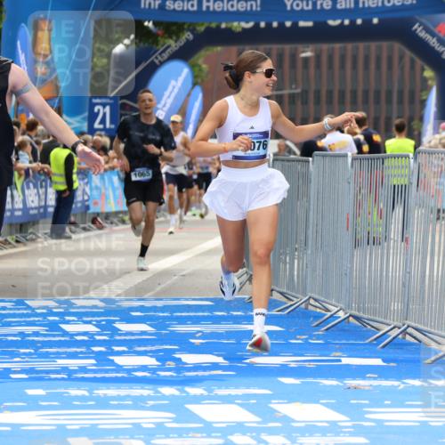 29.06.2025 - hella hamburg halbmarathon Strokosch-Dieckow http://msf.ph/oto/8375354 29.06.2025 10:26:38 Ziel 1065, 1577, 9565, 10848, 19076 meine-sportfotos.de