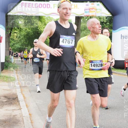 29.06.2025 - hella hamburg halbmarathon MichiJ http://msf.ph/oto/8375419 29.06.2025 10:45:19 Zwischen KM18-KM19 1319, 4379, 4708, 4767, 5084, 6138, 6147, 6531, 8744, 9553, 9555, 10518, 10587, 11846, 12879, 13407, 13654, 13761, 14928, 15083, 15217, 15229, 15434, 16189, 16206, 16608, 17346 meine-sportfotos.de