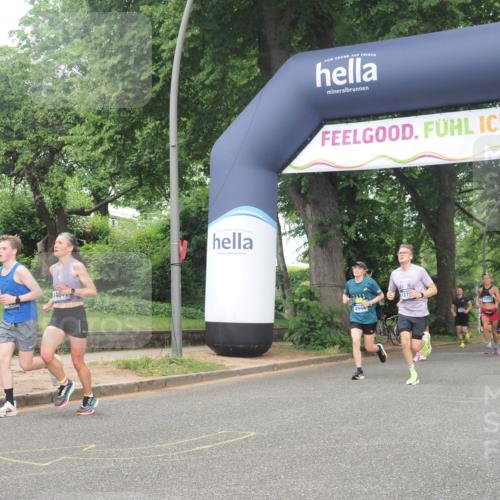 29.06.2025 - hella hamburg halbmarathon KatJ http://msf.ph/oto/8375553 29.06.2025 10:24:22 Zwischen KM18-KM19 1562, 5554, 6032 meine-sportfotos.de