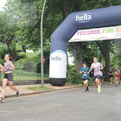 29.06.2025 - hella hamburg halbmarathon KatJ http://msf.ph/oto/8375583 29.06.2025 10:24:22 Zwischen KM18-KM19 1562, 5554, 6032 meine-sportfotos.de