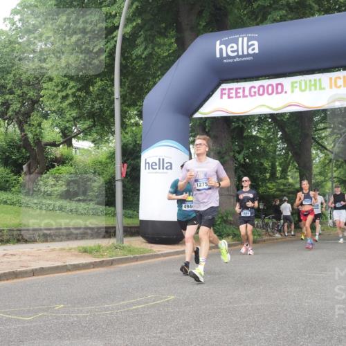 29.06.2025 - hella hamburg halbmarathon KatJ http://msf.ph/oto/8375684 29.06.2025 10:24:23 Zwischen KM18-KM19 1562, 1889, 4944, 5554, 6032 meine-sportfotos.de