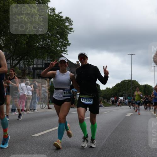 29.06.2025 - hella hamburg halbmarathon Yannick Fuchs http://msf.ph/oto/8375687 29.06.2025 10:54:13 20KM 1019, 1544, 1681, 2011, 2091, 2167, 2730, 3780, 4013, 5272, 7259, 8003, 8509, 8749, 9006, 9434, 10271, 10281, 10301, 11041, 11366, 12422, 12446, 13847, 13993, 14224, 14577, 14823, 15344, 15673, 15901, 16439, 16608, 17825, 18130, 18200, 18202, 18254, 18624, 18701, 19159 meine-sportfotos.de