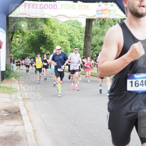 29.06.2025 - hella hamburg halbmarathon MichiJ http://msf.ph/oto/8375701 29.06.2025 10:45:22 Zwischen KM18-KM19 1319, 4708, 4767, 5084, 6138, 6147, 7189, 8744, 9555, 10518, 11846, 12779, 12879, 13407, 13512, 13761, 14928, 15083, 15217, 15434, 16189, 16409, 16608, 17346, 17967 meine-sportfotos.de