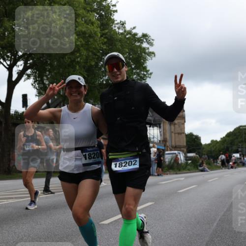 29.06.2025 - hella hamburg halbmarathon Yannick Fuchs http://msf.ph/oto/8375753 29.06.2025 10:54:13 20KM 1019, 1544, 1681, 2011, 2091, 2167, 2730, 3780, 4013, 5272, 7259, 8003, 8509, 8749, 9006, 9434, 10271, 10281, 10301, 11041, 11366, 12422, 12446, 13847, 13993, 14224, 14577, 14823, 15344, 15673, 15901, 16439, 16608, 17825, 18130, 18200, 18202, 18254, 18624, 18701, 19159 meine-sportfotos.de