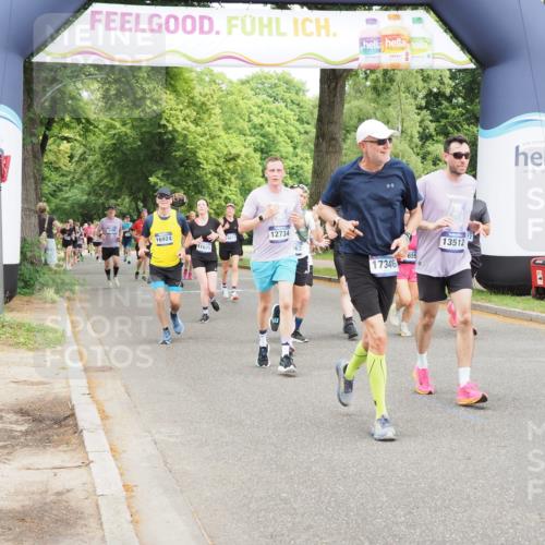 29.06.2025 - hella hamburg halbmarathon MichiJ http://msf.ph/oto/8375913 29.06.2025 10:45:23 Zwischen KM18-KM19 1319, 2159, 4708, 4767, 5084, 6138, 6147, 7189, 11605, 11846, 12734, 12779, 12879, 13407, 13512, 15217, 15434, 16189, 16409, 16563, 16608, 17346, 17967, 18327 meine-sportfotos.de