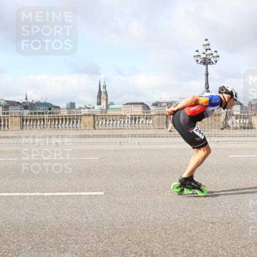 29.06.2025 - hella hamburg halbmarathon Lena Gebhardt http://msf.ph/oto/8375996 29.06.2025 08:51:15 Lombardsbrücke 244 meine-sportfotos.de