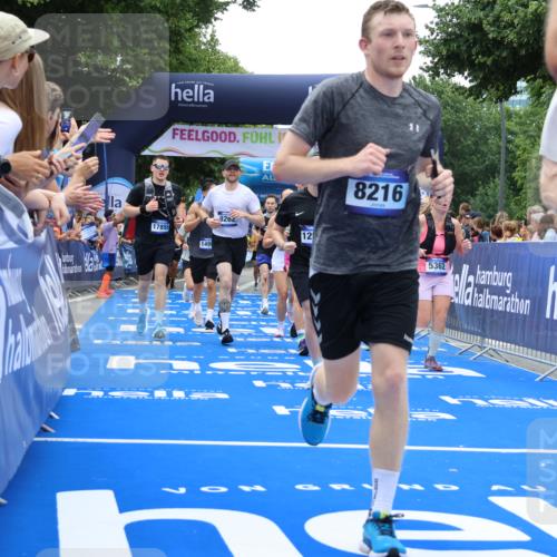 29.06.2025 - hella hamburg halbmarathon Strokosch-Dieckow http://msf.ph/oto/8376009 29.06.2025 10:48:23 Ziel 1537, 3747, 5129, 5362, 5528, 6081, 6923, 7367, 8216, 9262, 9770, 10860, 11451, 11467, 12149, 12549, 12690, 12840, 13962, 14033, 14990, 15735, 15808, 17395, 17745, 17855, 17982, 18251, 18790, 18923, 18963 meine-sportfotos.de
