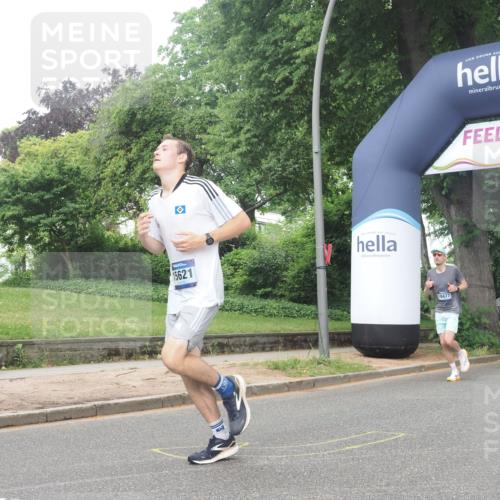 29.06.2025 - hella hamburg halbmarathon KatJ http://msf.ph/oto/8376045 29.06.2025 10:24:32 Zwischen KM18-KM19  meine-sportfotos.de