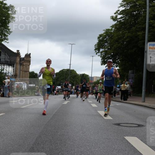 29.06.2025 - hella hamburg halbmarathon Yannick Fuchs http://msf.ph/oto/8376073 29.06.2025 10:54:15 20KM 1019, 1681, 2011, 2091, 2167, 2363, 2730, 3780, 4013, 5272, 7259, 8003, 8509, 8749, 9006, 9434, 10271, 10281, 10301, 11041, 11366, 12422, 12446, 13488, 13847, 13993, 14224, 14577, 14823, 15344, 15901, 16439, 16608, 17491, 17825, 18130, 18200, 18202, 18254, 18624, 18701, 19159 meine-sportfotos.de