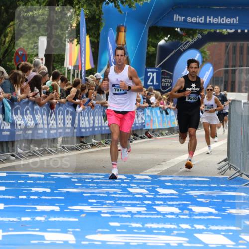 29.06.2025 - hella hamburg halbmarathon Strokosch-Dieckow http://msf.ph/oto/8376134 29.06.2025 10:26:31 Ziel 1577, 9565, 14728, 17040 meine-sportfotos.de