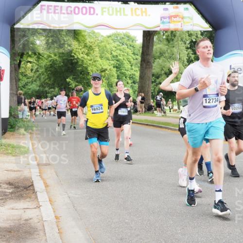 29.06.2025 - hella hamburg halbmarathon MichiJ http://msf.ph/oto/8376135 29.06.2025 10:45:25 Zwischen KM18-KM19 1319, 2159, 4767, 5084, 7189, 9655, 10268, 11605, 11846, 12734, 12779, 13512, 14673, 15217, 16409, 16563, 16608, 16924, 17346, 17967, 18327 meine-sportfotos.de