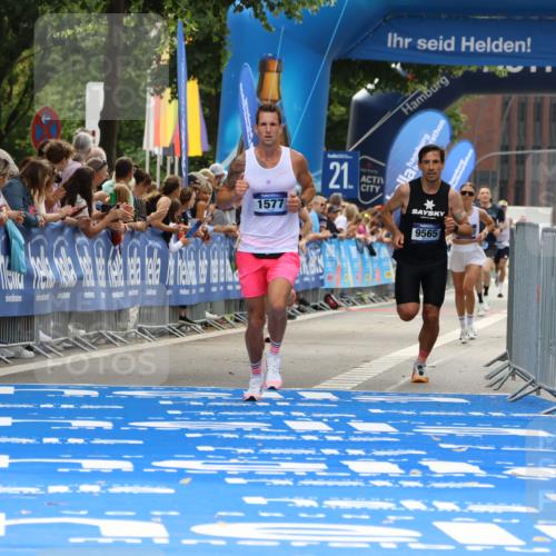 29.06.2025 - hella hamburg halbmarathon Strokosch-Dieckow http://msf.ph/oto/8376202 29.06.2025 10:26:31 Ziel 1577, 9565, 14728, 17040 meine-sportfotos.de