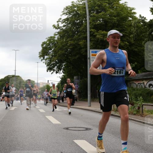29.06.2025 - hella hamburg halbmarathon Yannick Fuchs http://msf.ph/oto/8376205 29.06.2025 10:54:17 20KM 1019, 1681, 2011, 2091, 2167, 2363, 2730, 4013, 5272, 7259, 8003, 8191, 8509, 8749, 9006, 9434, 10271, 10576, 11041, 11366, 11753, 11937, 12422, 13488, 13847, 13993, 14224, 14577, 14823, 15344, 15901, 16439, 16608, 17491, 17825, 18029, 18130, 18200, 18202, 18254, 18701, 19159 meine-sportfotos.de