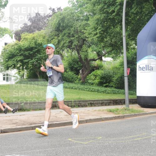 29.06.2025 - hella hamburg halbmarathon KatJ http://msf.ph/oto/8376214 29.06.2025 10:24:34 Zwischen KM18-KM19 6704 meine-sportfotos.de