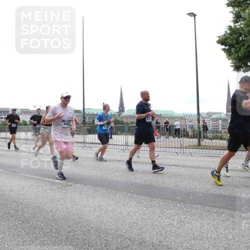 29.06.2025 - hella hamburg halbmarathon Lena Gebhardt http://msf.ph/oto/8376430 29.06.2025 10:49:18 Lombardsbrücke 17538, 1936, 1356, 4403, 2160, 511, 1525, 1625, 1805, 2067, 2160, 2395, 2527, 2541, 2668, 2713, 2792, 2927, 3070, 3086, 3183, 3215, 3232, 3253, 3383, 3943, 4403, 4525, 4527, 4589, 4769, 4809, 5106, 5118, 5463, 5479, 5480, 5551, 6015, 6191, 6437, 6566, 6979, 6989, 7062, 7301, 7650, 7931, 7936, 8549, 9245, 9261, 9341, 9359, 10033, 10038, 10081, 10130, 10333, 10479, 10782, 10785, 11000, 11031, 11192, 11558, 11631 meine-sportfotos.de
