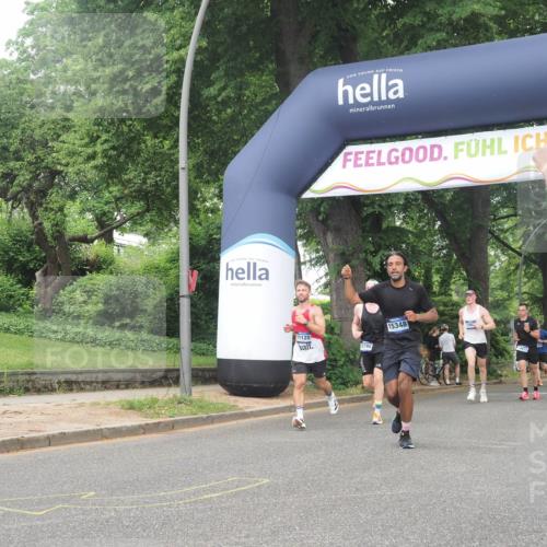 29.06.2025 - hella hamburg halbmarathon KatJ http://msf.ph/oto/8376460 29.06.2025 10:24:36 Zwischen KM18-KM19 6704 meine-sportfotos.de