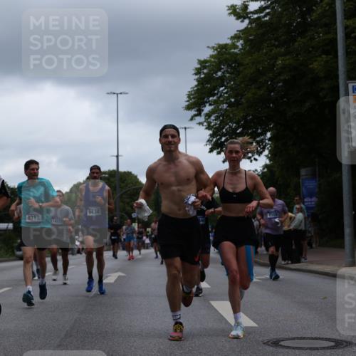 29.06.2025 - hella hamburg halbmarathon Yannick Fuchs http://msf.ph/oto/8376511 29.06.2025 10:54:22 20KM 1681, 2011, 2091, 2167, 2363, 2730, 4013, 6309, 8003, 8191, 8421, 8422, 8509, 8923, 9006, 9434, 10576, 11041, 11366, 11753, 11937, 12491, 13488, 13589, 14224, 14429, 14577, 15344, 15901, 16439, 17491, 17825, 17899, 18029, 18063, 18254, 18701, 19159, 19246 meine-sportfotos.de