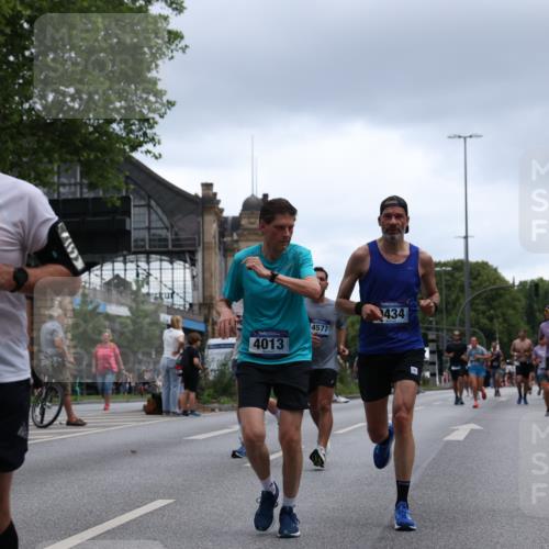 29.06.2025 - hella hamburg halbmarathon Yannick Fuchs http://msf.ph/oto/8376690 29.06.2025 10:54:23 20KM 1681, 2011, 2091, 2167, 2363, 2730, 4013, 6309, 7065, 8003, 8191, 8421, 8422, 8509, 8923, 9006, 9434, 10576, 11041, 11366, 11753, 11937, 12491, 13488, 13589, 14224, 14429, 14577, 15344, 15901, 16439, 17491, 17825, 17899, 18029, 18063, 18254, 18701, 19159, 19246 meine-sportfotos.de