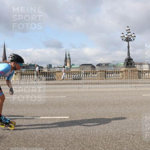 29.06.2025 - hella hamburg halbmarathon Lena Gebhardt http://msf.ph/oto/8376697 29.06.2025 08:51:25 Lombardsbrücke 130 meine-sportfotos.de