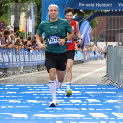 29.06.2025 - hella hamburg halbmarathon Strokosch-Dieckow http://msf.ph/oto/8376795 29.06.2025 10:26:03 Ziel 9767, 13779, 16615, 17003 meine-sportfotos.de