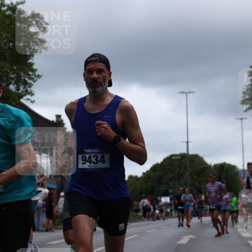 29.06.2025 - hella hamburg halbmarathon Yannick Fuchs http://msf.ph/oto/8376809 29.06.2025 10:54:24 20KM 1681, 2011, 2091, 2167, 2363, 2730, 4013, 6309, 7065, 8003, 8191, 8421, 8422, 8509, 8923, 9006, 9434, 10576, 11041, 11366, 11753, 11937, 12491, 13488, 13589, 14224, 14429, 14577, 15344, 15901, 16439, 17491, 17825, 17899, 18029, 18063, 18254, 18701, 19159, 19246 meine-sportfotos.de
