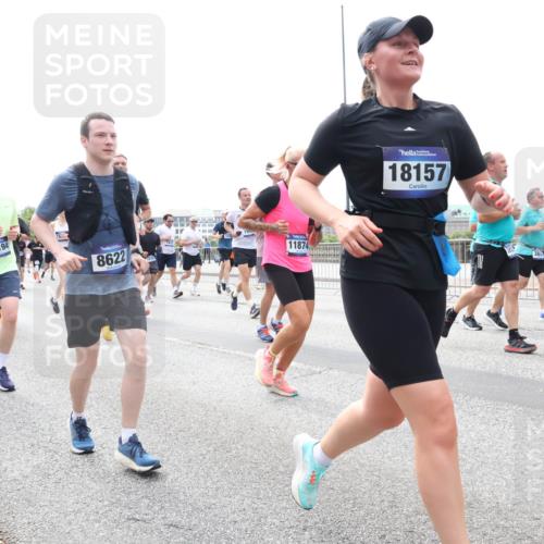 29.06.2025 - hella hamburg halbmarathon Lena Gebhardt http://msf.ph/oto/8376811 29.06.2025 10:40:01 Lombardsbrücke 15194, 8622, 11874, 18157, 1018, 1037, 1058, 1076, 1291, 1586, 1691, 1899, 2019, 2109, 2254, 2313, 2515, 2572, 2578, 2866, 2888, 2976, 3046, 3237, 3515, 3607, 3808, 3882, 3883, 3884, 4173, 4271, 4298, 4471, 4609, 4752, 4756, 5045, 5113, 5229, 5263, 5351, 5352, 5654, 5701, 5877, 5901, 6097, 6427, 6428, 6548, 6673, 6698, 6719, 6726, 6739, 6750, 6866, 6876, 6890, 6920, 7045, 7053, 7108, 7125, 7174, 7199, 7429, 7455, 7456, 7675, 7850, 8107, 8612, 9747, 9777, 10441 meine-sportfotos.de