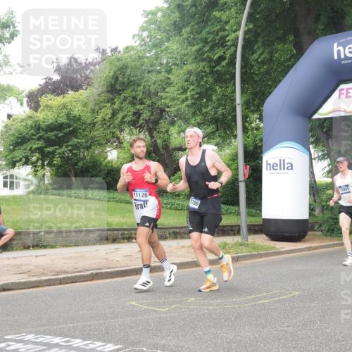 29.06.2025 - hella hamburg halbmarathon KatJ http://msf.ph/oto/8376818 29.06.2025 10:24:38 Zwischen KM18-KM19 6704 meine-sportfotos.de