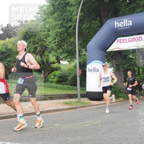29.06.2025 - hella hamburg halbmarathon KatJ http://msf.ph/oto/8376854 29.06.2025 10:24:38 Zwischen KM18-KM19 6704 meine-sportfotos.de
