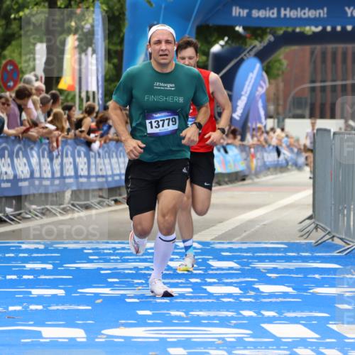 29.06.2025 - hella hamburg halbmarathon Strokosch-Dieckow http://msf.ph/oto/8376865 29.06.2025 10:26:03 Ziel 9767, 13779, 16615, 17003 meine-sportfotos.de