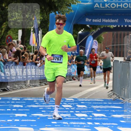 29.06.2025 - hella hamburg halbmarathon Strokosch-Dieckow http://msf.ph/oto/8377104 29.06.2025 10:25:55 Ziel 9767, 10468, 17258, 18692 meine-sportfotos.de