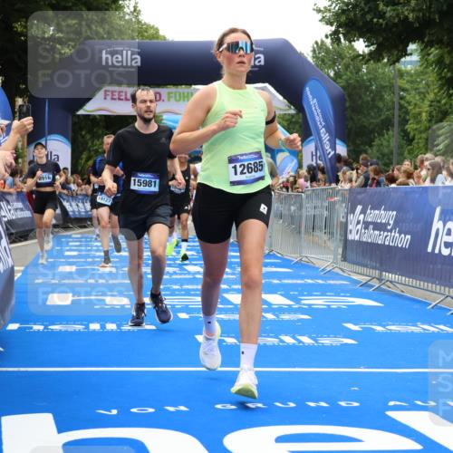 29.06.2025 - hella hamburg halbmarathon Strokosch-Dieckow http://msf.ph/oto/8377157 29.06.2025 10:48:12 Ziel 1914, 4711, 7599, 8916, 9544, 9626, 9638, 9770, 11211, 11467, 12685, 14192, 14797, 14814, 15590, 15629, 15735, 15973, 15981, 16094, 16269, 18963, 19127 meine-sportfotos.de