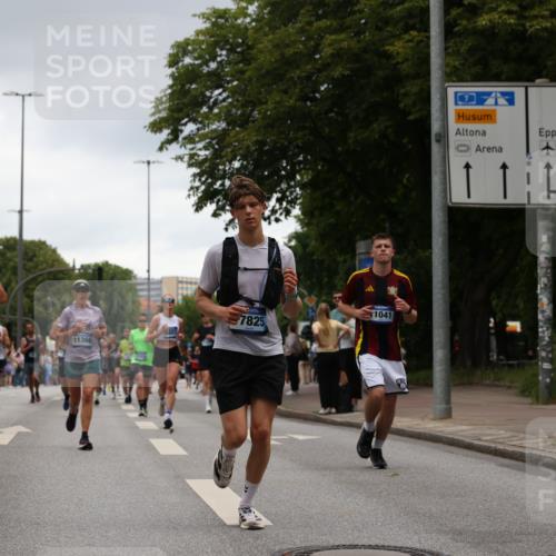 29.06.2025 - hella hamburg halbmarathon Yannick Fuchs http://msf.ph/oto/8377192 29.06.2025 10:54:27 20KM 1681, 2091, 2363, 4013, 6033, 6309, 7065, 7636, 8003, 8191, 8421, 8422, 8509, 8923, 9006, 9434, 10576, 11041, 11366, 11753, 11937, 12491, 13488, 13589, 14224, 14429, 14577, 15344, 15901, 16439, 17491, 17825, 17899, 18029, 18063, 18254, 18701, 19159, 19246 meine-sportfotos.de
