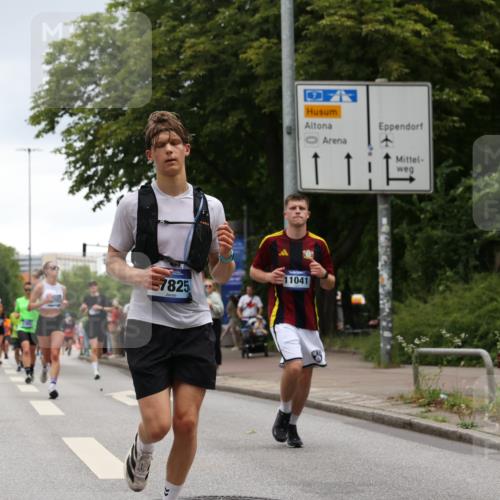 29.06.2025 - hella hamburg halbmarathon Yannick Fuchs http://msf.ph/oto/8377245 29.06.2025 10:54:27 20KM 1681, 2091, 2363, 4013, 6033, 6309, 7065, 7636, 8003, 8191, 8421, 8422, 8509, 8923, 9006, 9434, 10576, 11041, 11366, 11753, 11937, 12491, 13488, 13589, 14224, 14429, 14577, 15344, 15901, 16439, 17491, 17825, 17899, 18029, 18063, 18254, 18701, 19159, 19246 meine-sportfotos.de