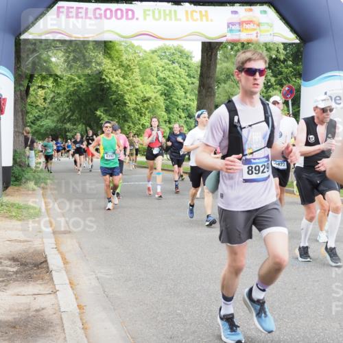 29.06.2025 - hella hamburg halbmarathon MichiJ http://msf.ph/oto/8377290 29.06.2025 10:45:37 Zwischen KM18-KM19 1642, 2027, 2584, 2759, 2855, 3114, 4550, 5675, 6636, 7138, 8929, 9230, 12144, 15263, 16922, 17810, 17852, 18730, 19002, 19003, 19015 meine-sportfotos.de