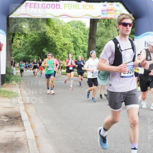 29.06.2025 - hella hamburg halbmarathon MichiJ http://msf.ph/oto/8377298 29.06.2025 10:45:37 Zwischen KM18-KM19 1642, 2027, 2584, 2759, 2855, 3114, 4550, 5675, 6636, 7138, 8929, 9230, 12144, 15263, 16922, 17810, 17852, 18730, 19002, 19003, 19015 meine-sportfotos.de
