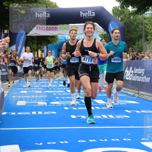 29.06.2025 - hella hamburg halbmarathon Strokosch-Dieckow http://msf.ph/oto/8377326 29.06.2025 10:48:07 Ziel 1086, 1914, 4324, 4601, 4711, 6377, 7599, 8916, 9544, 9626, 9638, 11211, 12685, 12706, 12724, 12747, 12808, 13570, 14192, 14814, 15590, 15629, 15973, 15981, 16094, 16149, 16269, 19127 meine-sportfotos.de