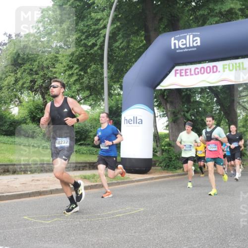 29.06.2025 - hella hamburg halbmarathon KatJ http://msf.ph/oto/8377341 29.06.2025 10:24:42 Zwischen KM18-KM19 3809, 6704 meine-sportfotos.de