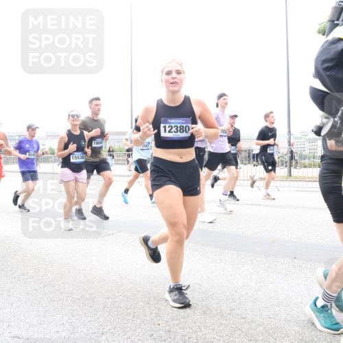 29.06.2025 - hella hamburg halbmarathon Lena Gebhardt http://msf.ph/oto/8377506 29.06.2025 10:49:20 Lombardsbrücke 15176, 15411, 6, 19084, 2067, 9245, 15530, 12380, 7936, 1525, 1625, 1805, 2067, 2160, 2395, 2527, 2541, 2668, 2713, 2792, 2927, 3070, 3086, 3183, 3215, 3232, 3253, 3383, 3943, 4403, 4525, 4527, 4589, 4769, 4809, 5106, 5118, 5463, 5479, 5480, 5551, 6015, 6191, 6437, 6566, 6979, 6989, 7062, 7301, 7305, 7339, 7650, 7931, 7936, 8549, 9245, 9261, 9341, 9359, 10033, 10038, 10081, 10130, 10333, 10479, 10782, 10785, 11000, 11031, 11192, 11558, 11631, 12388 meine-sportfotos.de