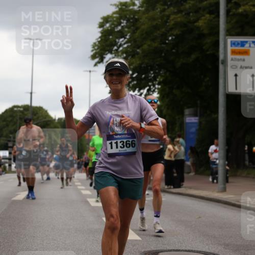 29.06.2025 - hella hamburg halbmarathon Yannick Fuchs http://msf.ph/oto/8377649 29.06.2025 10:54:30 20KM 1653, 1681, 2091, 2363, 4013, 6033, 6309, 6487, 6754, 7065, 7636, 8003, 8191, 8421, 8422, 8509, 8923, 9434, 10534, 10576, 11041, 11366, 11753, 11937, 12491, 13488, 13589, 14224, 14429, 14577, 15344, 17491, 17825, 17899, 18029, 18063, 18254, 18701, 19159, 19246 meine-sportfotos.de