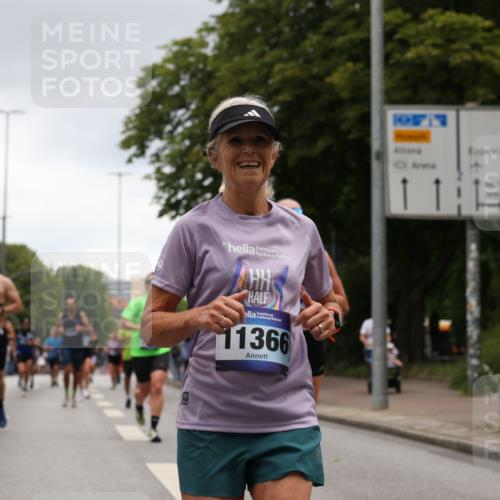 29.06.2025 - hella hamburg halbmarathon Yannick Fuchs http://msf.ph/oto/8377674 29.06.2025 10:54:31 20KM 1364, 1653, 1681, 2363, 4013, 6033, 6309, 6487, 6754, 7065, 7636, 8003, 8191, 8421, 8422, 8509, 8923, 10534, 10576, 11041, 11366, 11753, 11937, 12491, 13488, 13589, 14224, 14429, 14577, 15344, 17491, 17825, 17899, 17952, 18029, 18063, 18254, 18701, 19159, 19246 meine-sportfotos.de