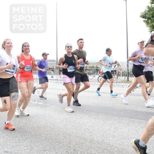 29.06.2025 - hella hamburg halbmarathon Lena Gebhardt http://msf.ph/oto/8377740 29.06.2025 10:49:21 Lombardsbrücke 19084, 76, 15411, 15530, 206, 7931, 1238, 1525, 1625, 1805, 2067, 2160, 2395, 2527, 2541, 2668, 2713, 2927, 3070, 3086, 3183, 3215, 3232, 3253, 3383, 3943, 4403, 4525, 4527, 4589, 4769, 4809, 5106, 5118, 5463, 5479, 5480, 5551, 5552, 6015, 6191, 6437, 6566, 6979, 6989, 7062, 7301, 7305, 7339, 7650, 7931, 7936, 8549, 9245, 9261, 9341, 9359, 10033, 10038, 10081, 10130, 10333, 10479, 10782, 10785, 11000, 11031, 11192, 11558, 11631, 12388 meine-sportfotos.de