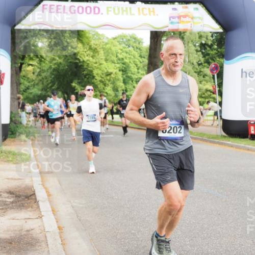 29.06.2025 - hella hamburg halbmarathon MichiJ http://msf.ph/oto/8377776 29.06.2025 10:45:50 Zwischen KM18-KM19 2348, 2619, 3279, 5926, 6202, 10759, 16980, 17839, 18232, 18254, 18954 meine-sportfotos.de