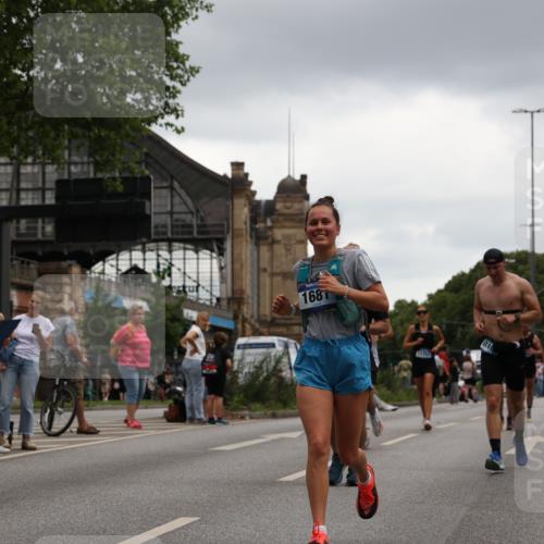 29.06.2025 - hella hamburg halbmarathon Yannick Fuchs http://msf.ph/oto/8377793 29.06.2025 10:54:31 20KM 1364, 1653, 1681, 2363, 4013, 6033, 6309, 6487, 6754, 7065, 7636, 8003, 8191, 8421, 8422, 8509, 8923, 10534, 10576, 11041, 11366, 11753, 11937, 12491, 13488, 13589, 14224, 14429, 14577, 15344, 17491, 17825, 17899, 17952, 18029, 18063, 18254, 18701, 19159, 19246 meine-sportfotos.de