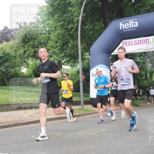 29.06.2025 - hella hamburg halbmarathon KatJ http://msf.ph/oto/8377803 29.06.2025 10:24:44 Zwischen KM18-KM19 3809 meine-sportfotos.de