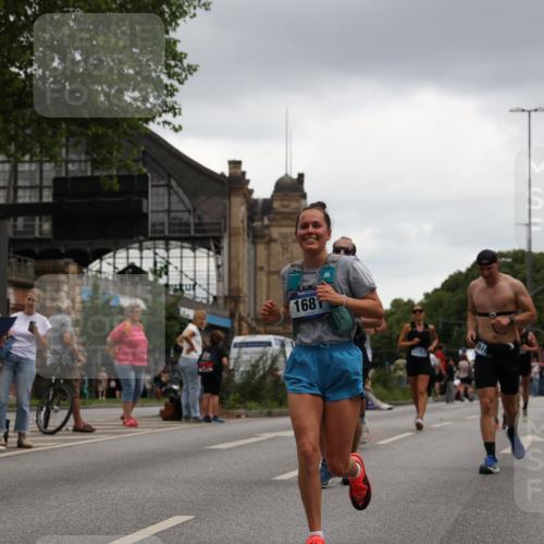 29.06.2025 - hella hamburg halbmarathon Yannick Fuchs http://msf.ph/oto/8377818 29.06.2025 10:54:31 20KM 1364, 1653, 1681, 2363, 4013, 6033, 6309, 6487, 6754, 7065, 7636, 8003, 8191, 8421, 8422, 8509, 8923, 10534, 10576, 11041, 11366, 11753, 11937, 12491, 13488, 13589, 14224, 14429, 14577, 15344, 17491, 17825, 17899, 17952, 18029, 18063, 18254, 18701, 19159, 19246 meine-sportfotos.de