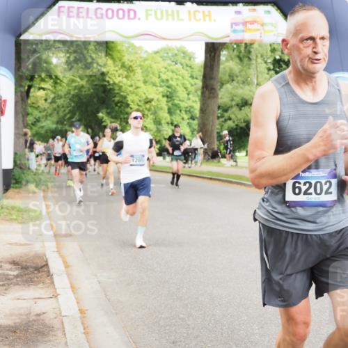 29.06.2025 - hella hamburg halbmarathon MichiJ http://msf.ph/oto/8377824 29.06.2025 10:45:51 Zwischen KM18-KM19 1285, 2619, 3279, 5926, 6202, 10759, 16980, 18232, 18254, 18954 meine-sportfotos.de