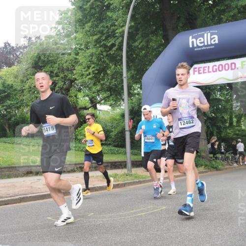 29.06.2025 - hella hamburg halbmarathon KatJ http://msf.ph/oto/8377831 29.06.2025 10:24:45 Zwischen KM18-KM19 3809 meine-sportfotos.de