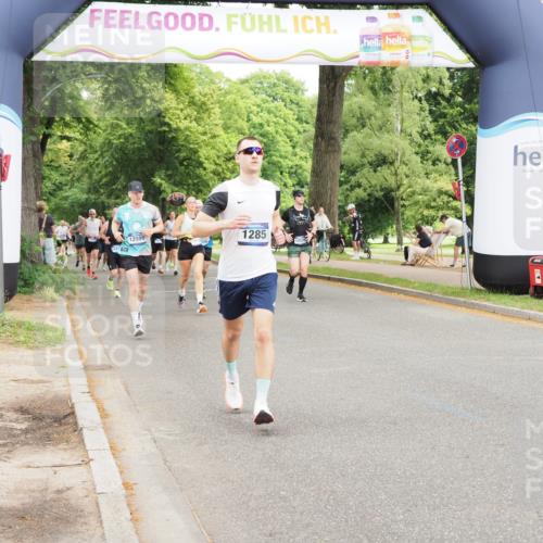 29.06.2025 - hella hamburg halbmarathon MichiJ http://msf.ph/oto/8377856 29.06.2025 10:45:51 Zwischen KM18-KM19 1285, 2619, 3279, 5926, 6202, 10759, 16980, 18232, 18254, 18954 meine-sportfotos.de